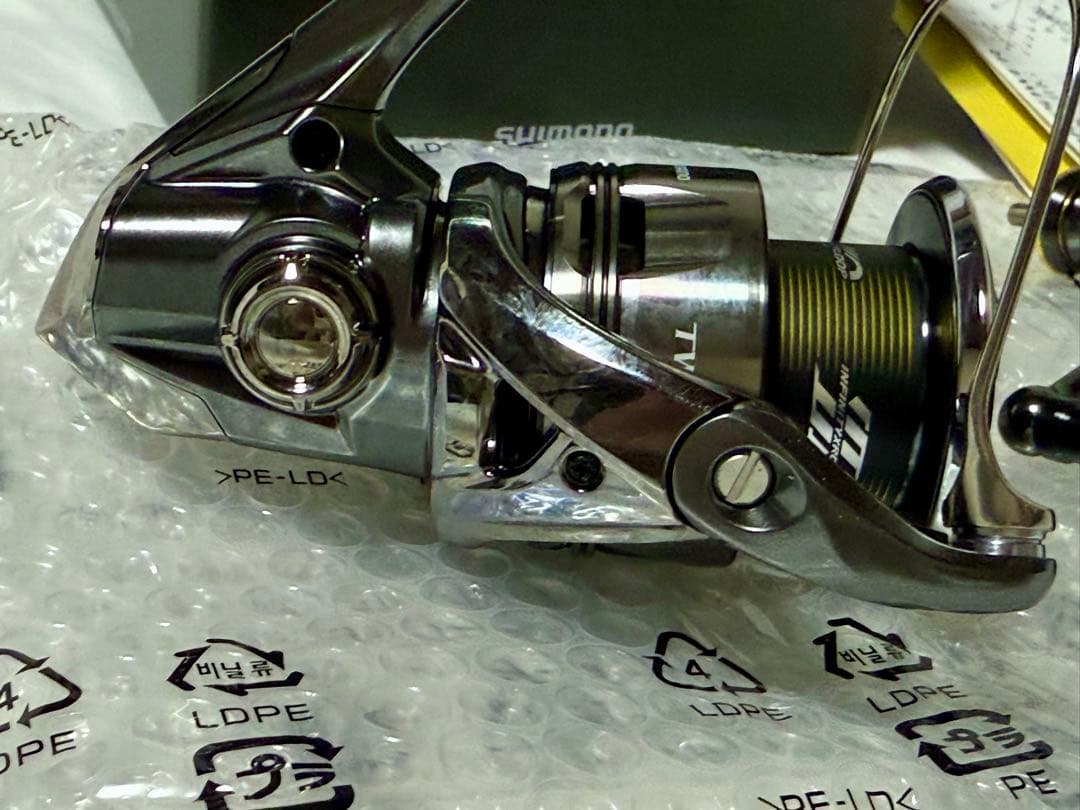 SHIMANO 24 ツインパワー C5000XG 新品 未使用