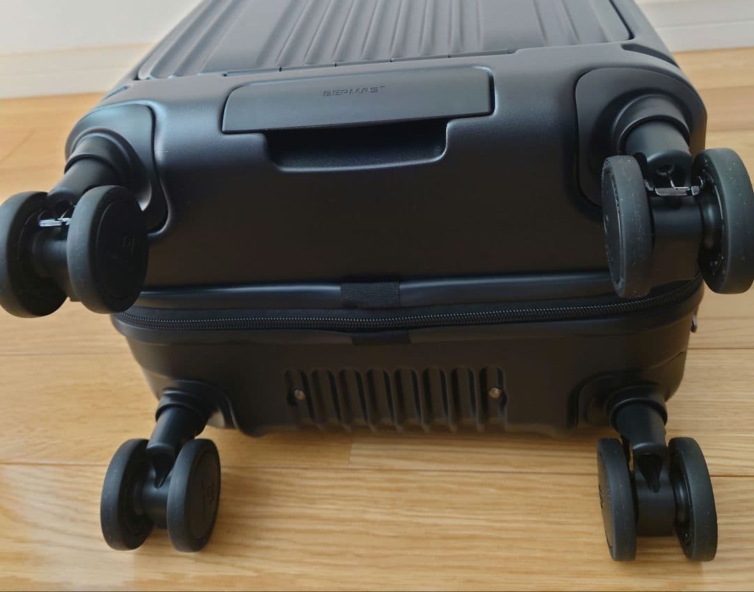 未使用 BERMAS キャリーケース No.60566 キャスターアップグレード