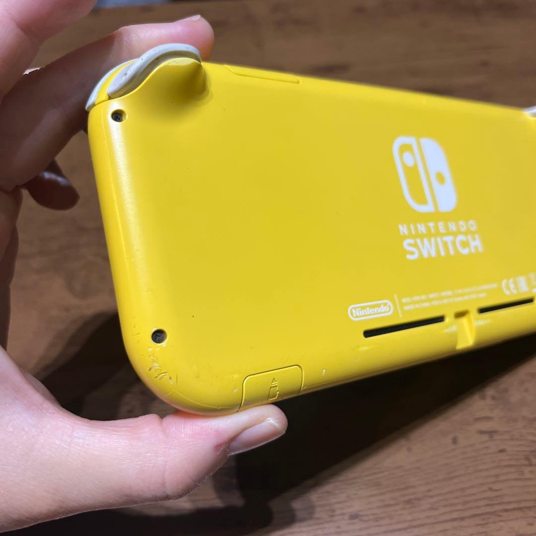 ジャンク品　Nintendo Switch Lite イエロー