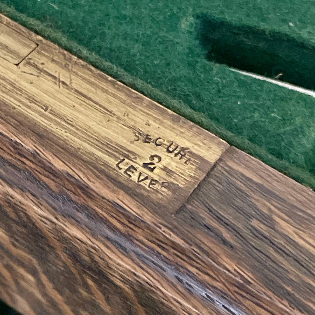 r123r119 イギリス 最高級カトラリーキャビネット 無垢 チェスト