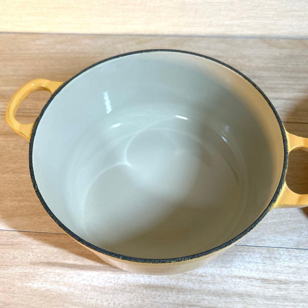 ルクルーゼ　ココットロンド　20cm サフランイエロー　イエロー　両手鍋　鍋