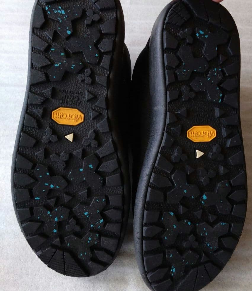 【週末価格】コロンビア　サップランド　スノーブーツ　ウォータープルーフ　　黒