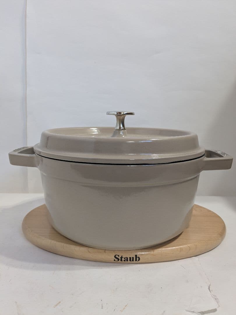 Staub　ストウブ　ココット・ロンド　リネン　22cm　トリベット付