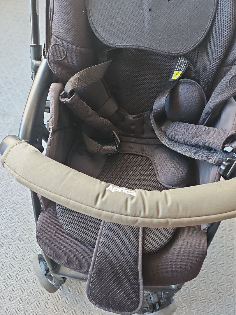 アップリカ ラクーナビッテクッション 2021ベビーカ
