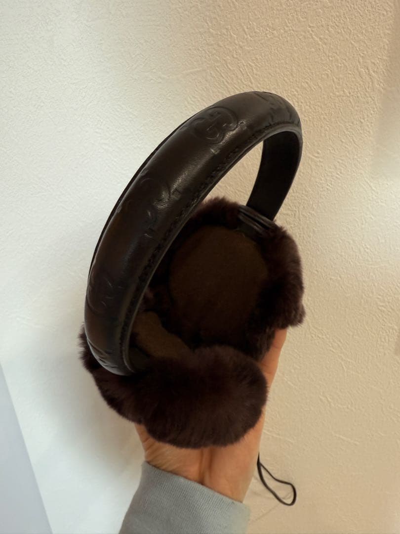 GUCCI イヤーマフラー