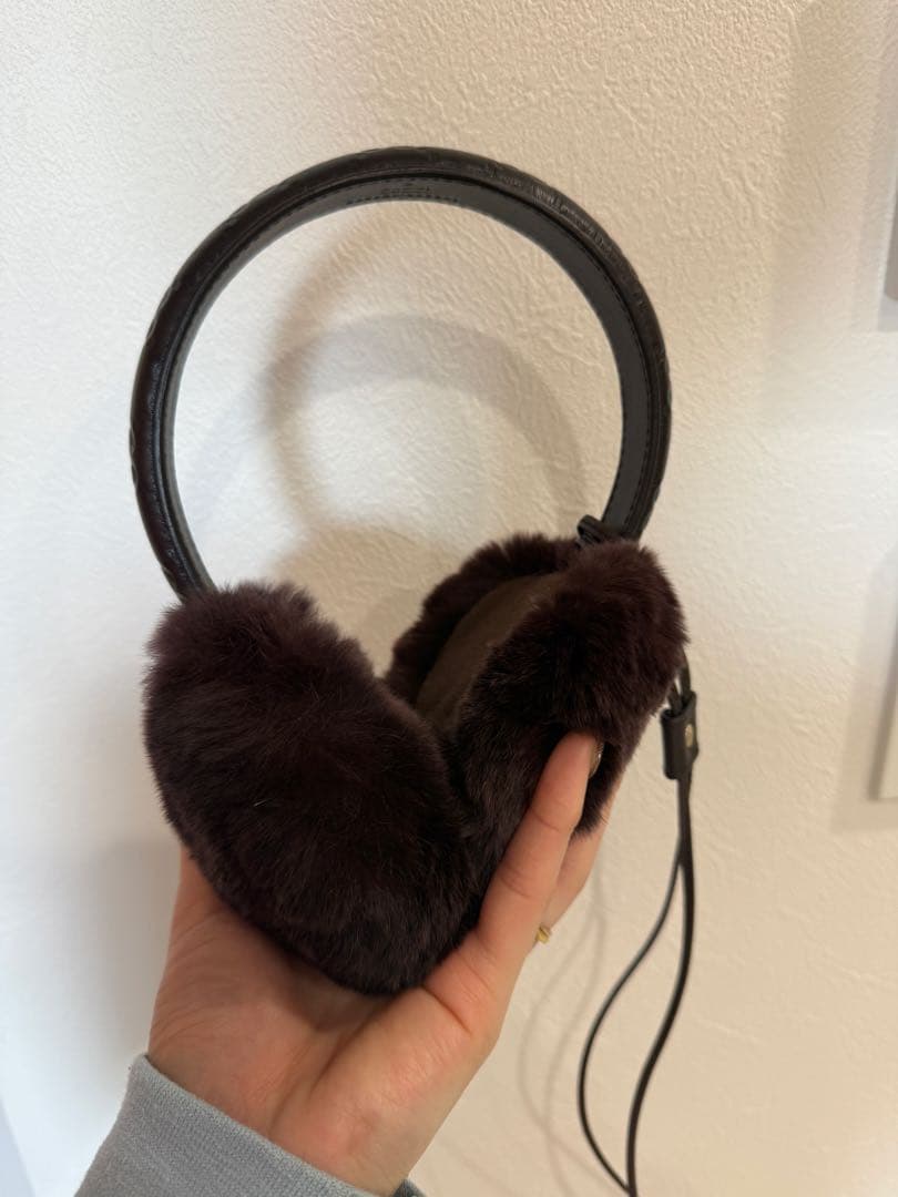 GUCCI イヤーマフラー