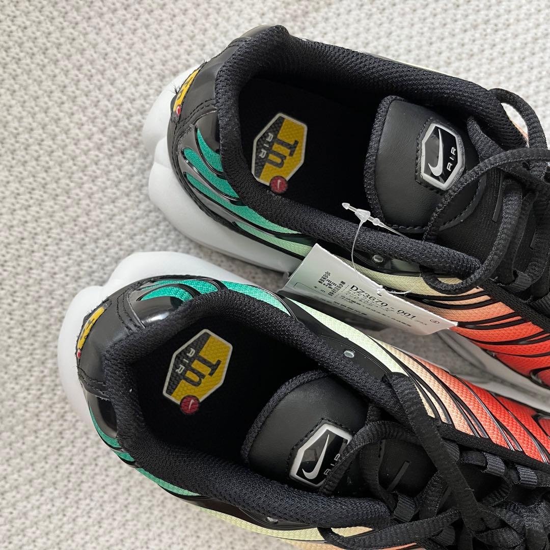 【新品未使用】 ナイキ エアマックス プラス マルチカラー 希少 人気デザイン