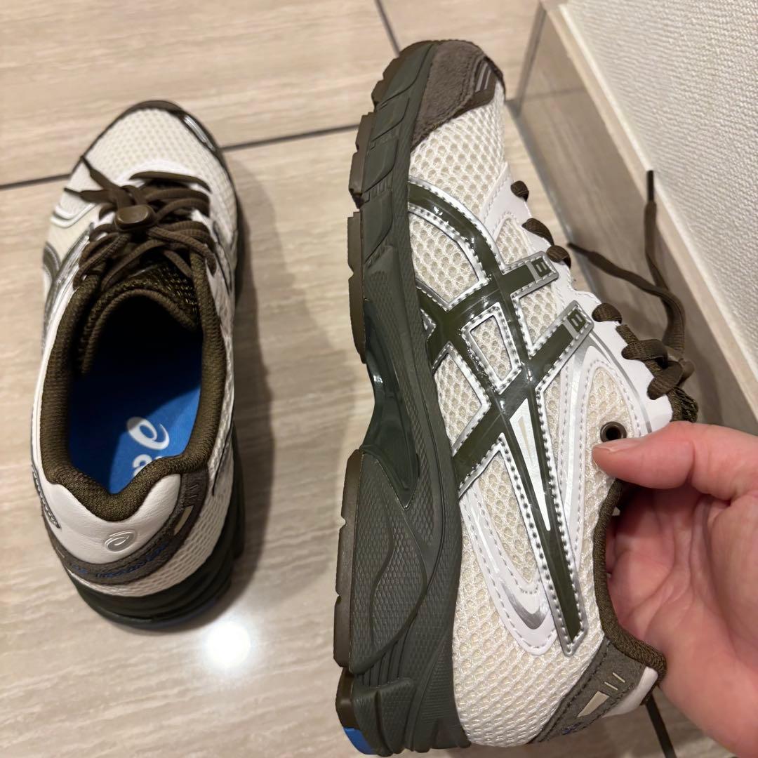 アシックス テンプテーションバケーション スニーカー 24cm ローカット