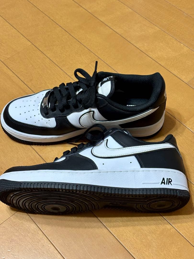美品　ナイキ　エアフォース1 パンダ　 DV0788-001 26㎝