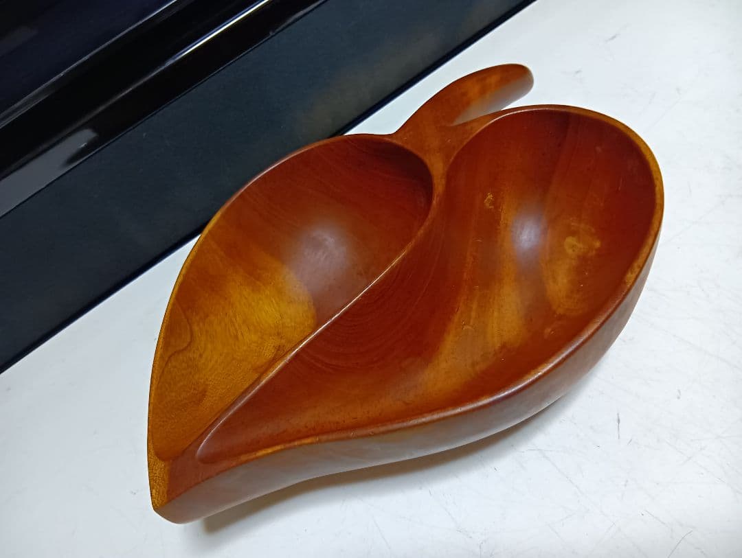 北欧モダン　ビンテージ　チーク　無垢材　カービング　トレイ　ボール　小物入れ