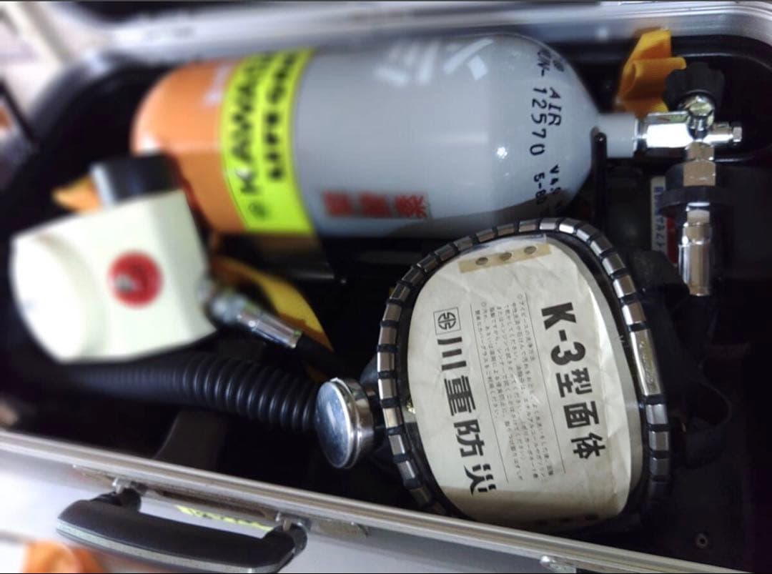 空気呼吸器　ライフゼム空気呼吸器　　（耐圧、機能検査 済み）１台