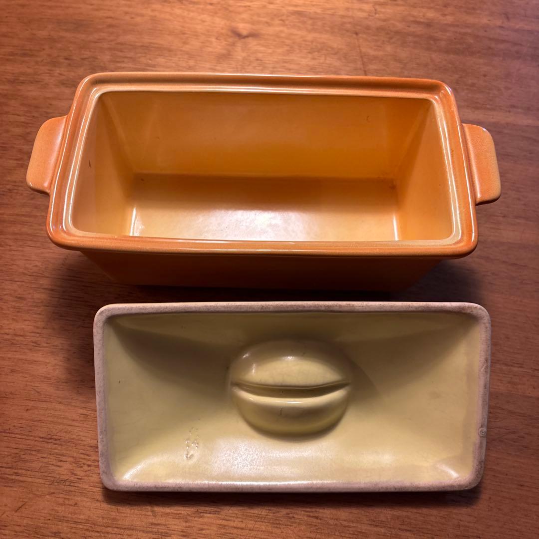 オレンジ色 蓋付き陶器容器 中型