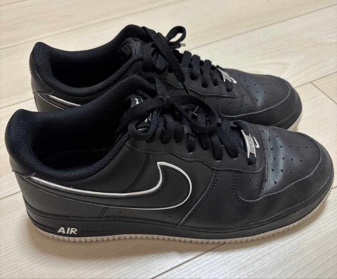 ナイキ エアフォース1 ロー '07 ブラックホワイト ソール (2023)