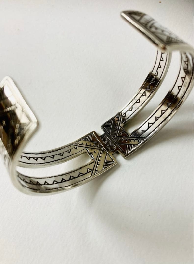 トゥアレグ　バングル シルバー アクセサリー