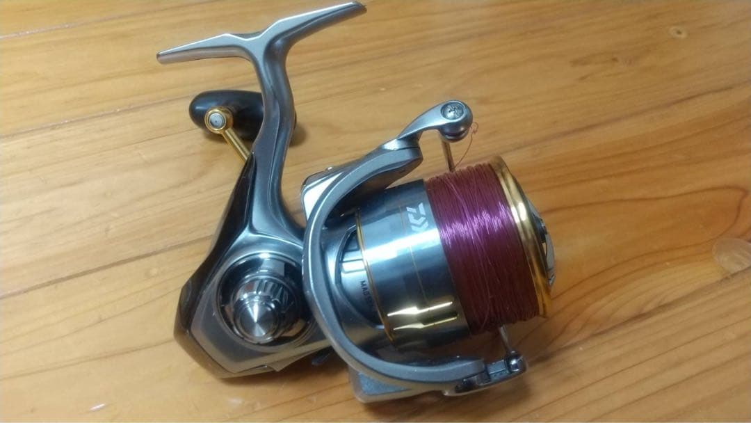 DAIWA18 FREAMS LT6000D-H スピニングリール