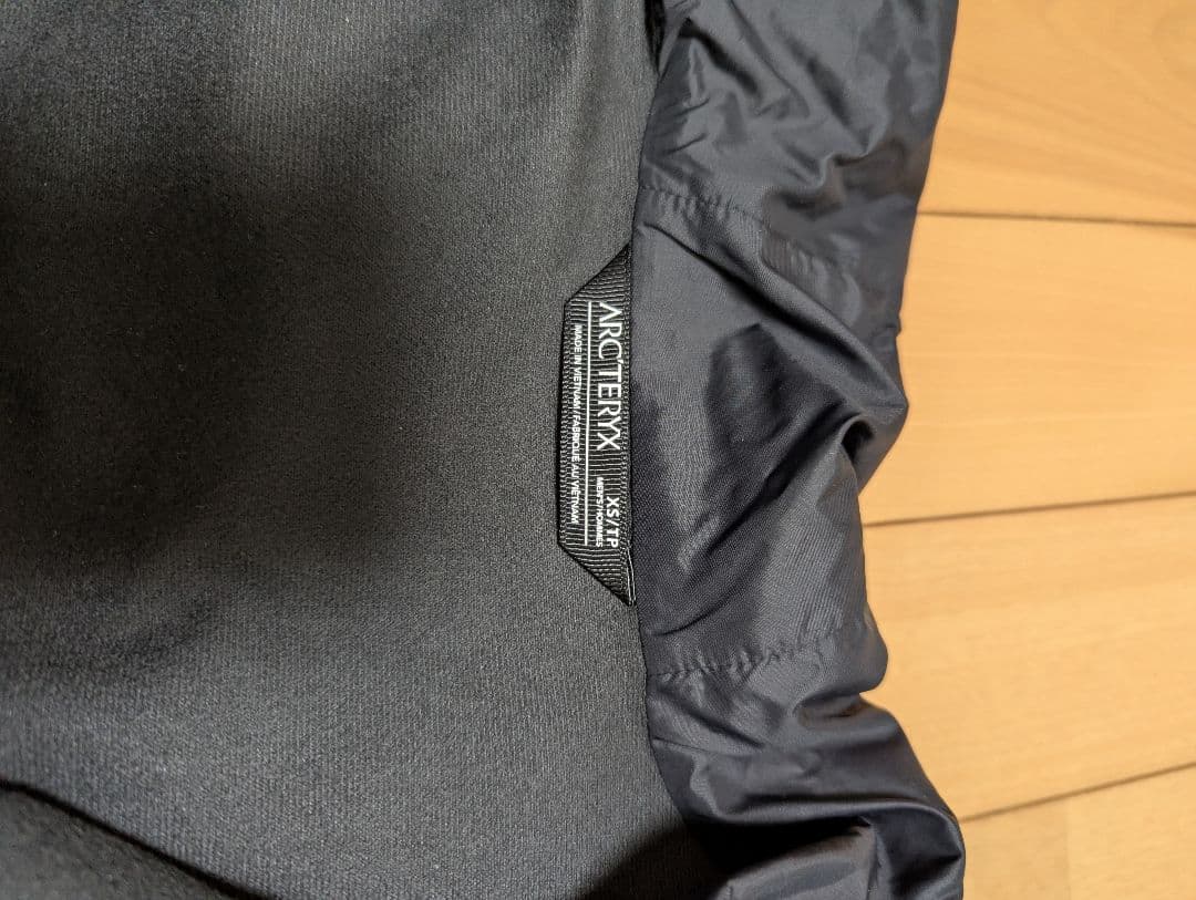 アークテリクス　ソラノフーディー　XS