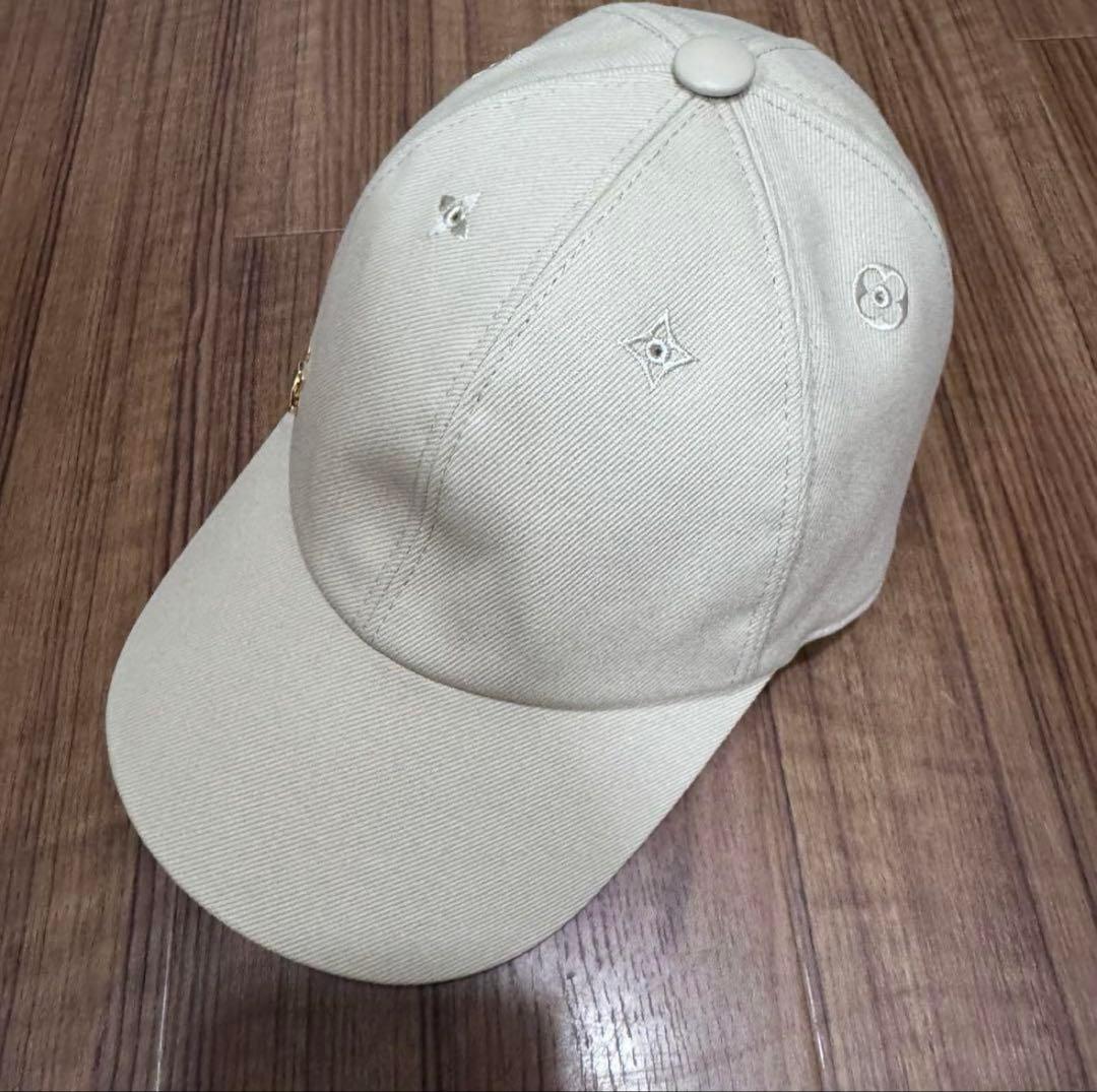 Louis Vuitton ベージュキャップ