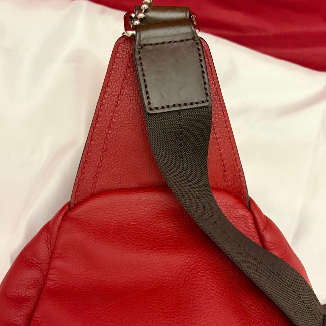 COACH トンプソン ボディバッグ レッドレザー希少カラー！