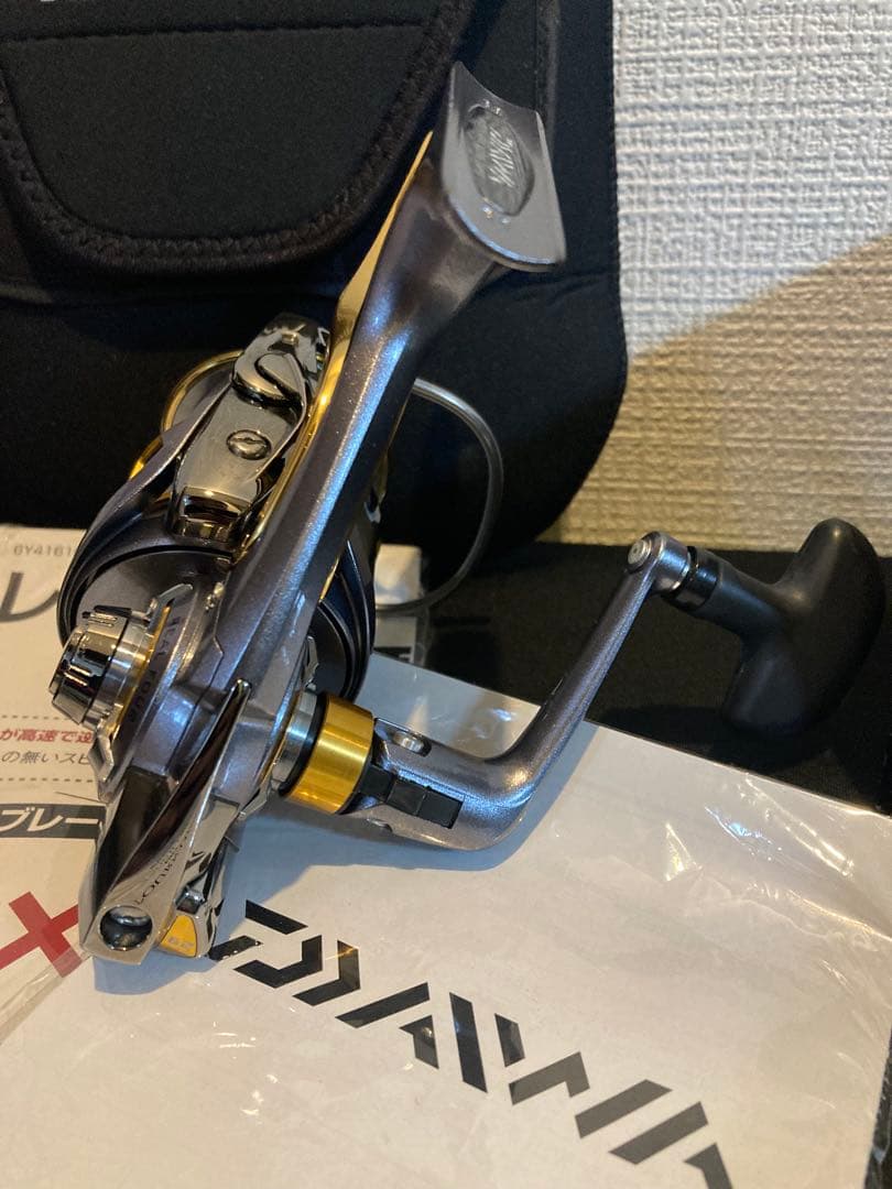 ⭐*)様 ダイワ 12 トーナメント ISO 2500HLBD