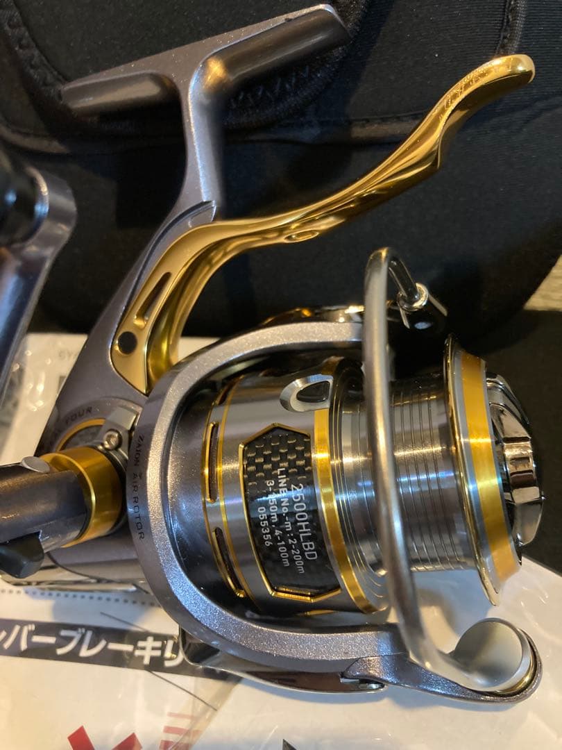 ⭐*)様 ダイワ 12 トーナメント ISO 2500HLBD