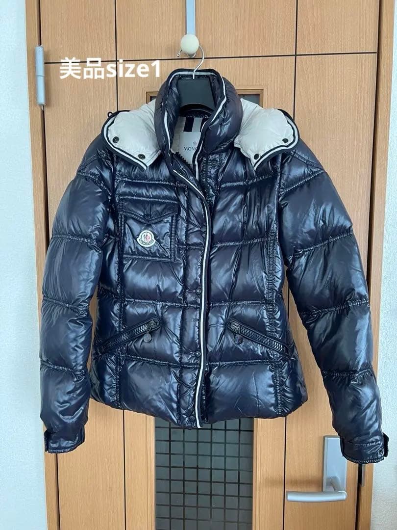 MONCLER ダウンジャケットネイビー綺麗な品物です。size1