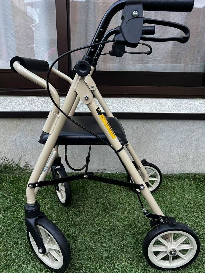 Taketora ハッピーミニ　竹虎歩行器