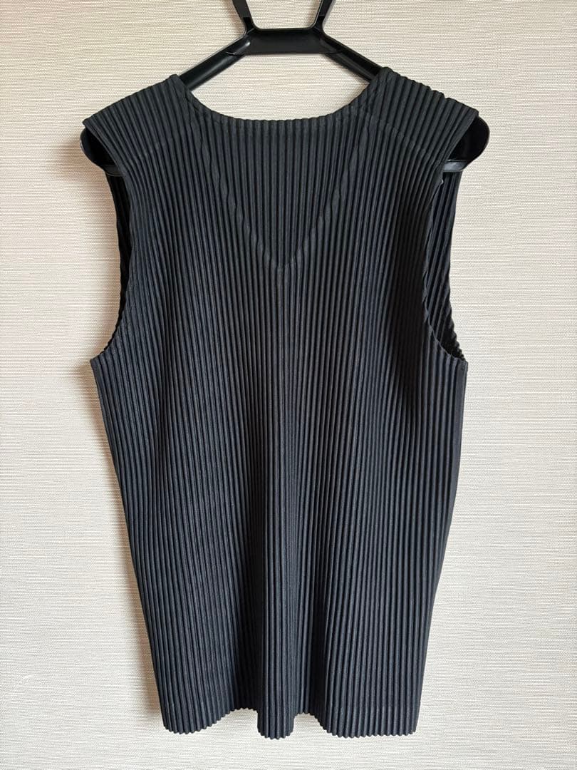 美品 オムプリッセ サイズ3(M相当) BASICS Vネック ベスト ブラック