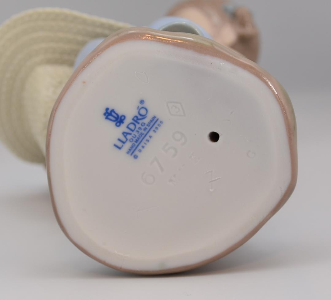 びっくりした　＃6759　No.4　★リヤドロ　スペイン　ポーセリン　箱付き