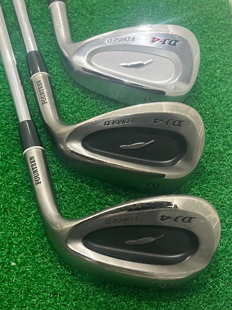 DJ4ウェッジ 47度、52度(BK)、58度(BK) カバー付き3本セット