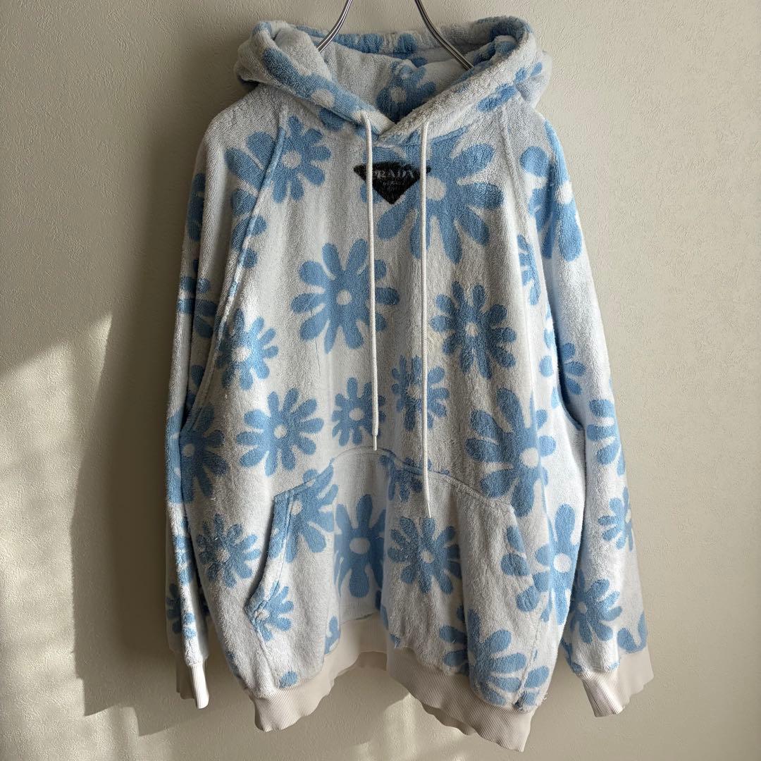 PRADA 三角プレート ロゴ入り パイル生地パーカー総柄 花柄 オーバーサイズ