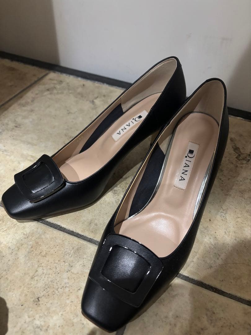 ゆきぽよ　DIANA 黒 スクエアトゥ パンプス ヒール約7cm