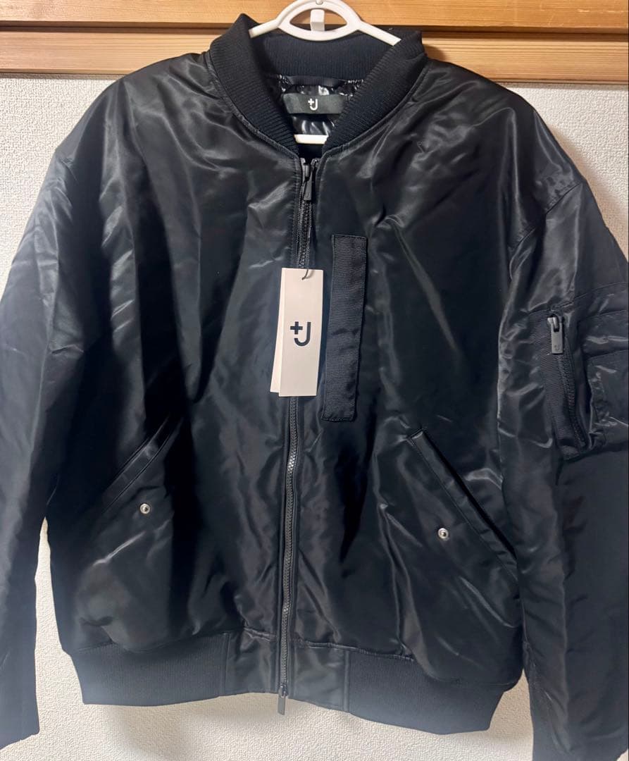 ユニクロ ハイブリッドダウンオーバーサイズ MA-1 Lサイズ 新品未使用