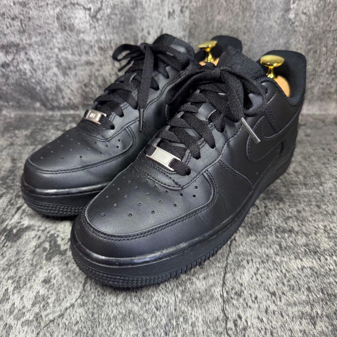 【極美品】NIKE エアフォース1 LOW 07 トリプルブラック 24cm