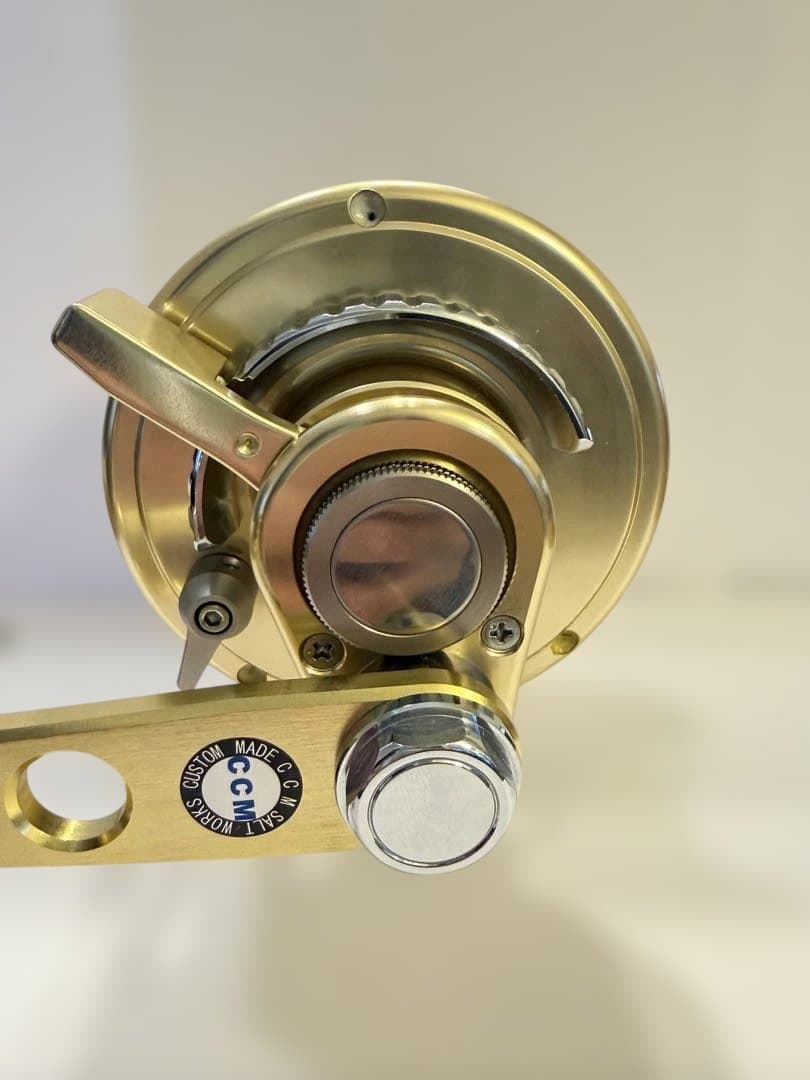 ストロングファイター　ビッグゲームロイヤルライト30 泳がせ　クエ　カンパチ