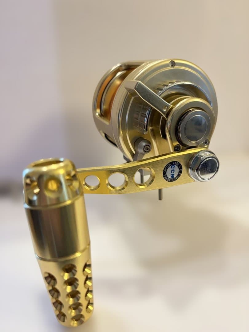 ストロングファイター　ビッグゲームロイヤルライト30 泳がせ　クエ　カンパチ