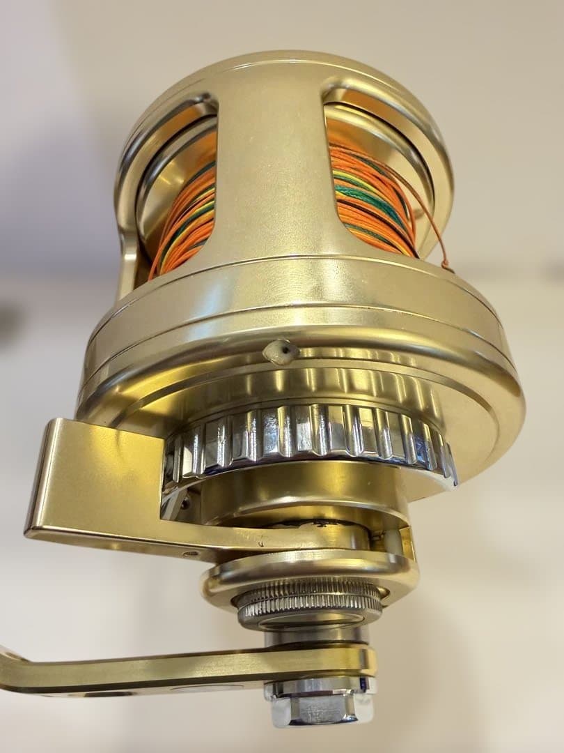 ストロングファイター　ビッグゲームロイヤルライト30 泳がせ　クエ　カンパチ