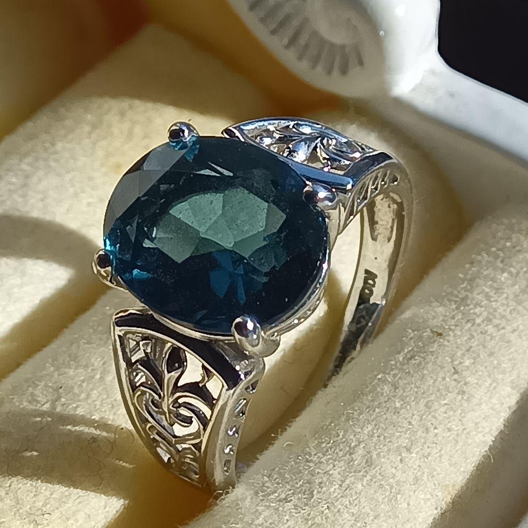 ロンドンブルー付リングK１０WG　重量合計３.３gの単純計算価格は３６,８００円