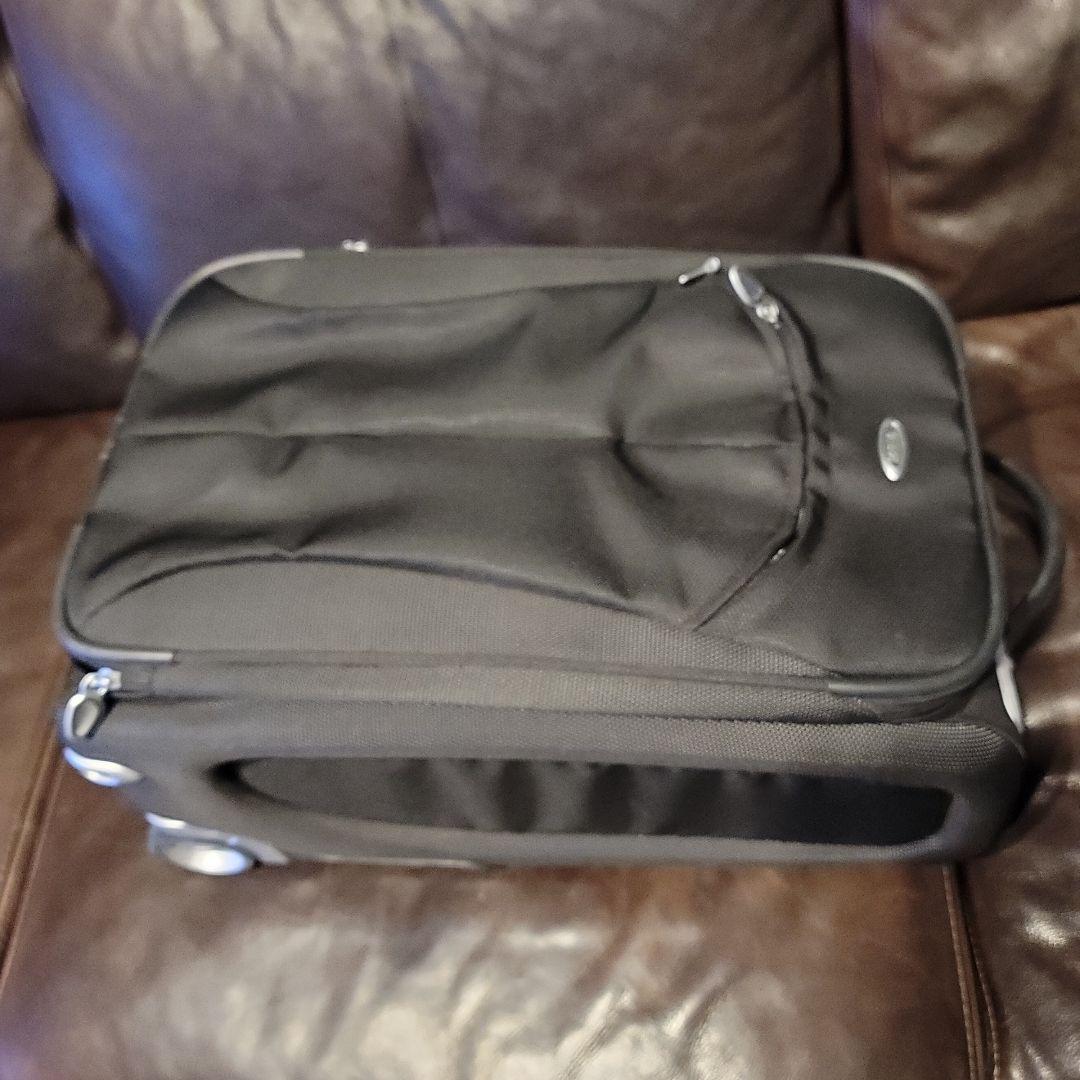 TUMI 数量限定貴重モデル　キャリーケース　ハンドル向き回転機能付き