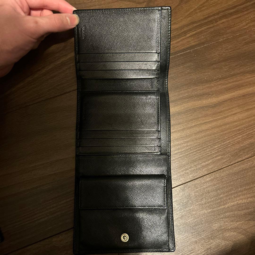 PRADA 三つ折り財布