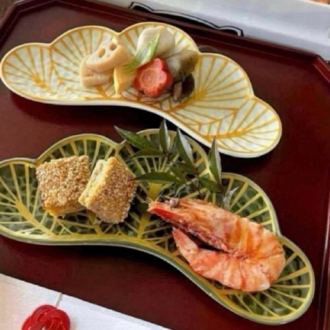 【新品】【大人気】有田焼幸楽窯　錦茶緑金松葉形前菜皿3枚セット　縁起物