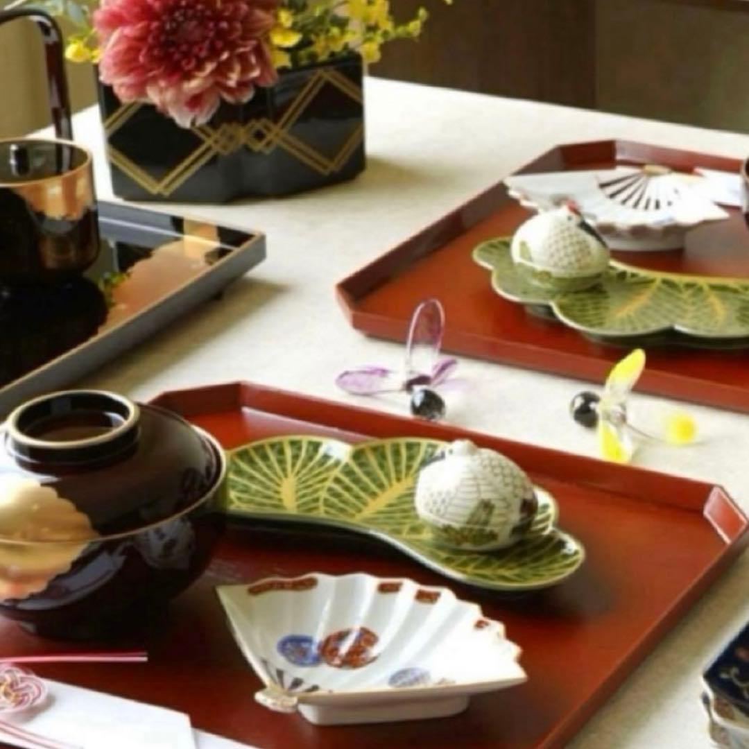 【新品】【大人気】有田焼幸楽窯　錦茶緑金松葉形前菜皿3枚セット　縁起物