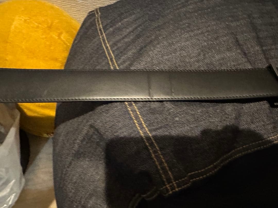 ルイ・ヴィトン　エクリプスLVバックル