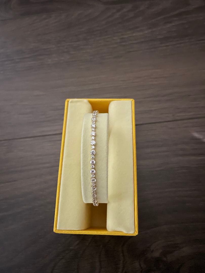 【新品未使用】Swarovski スワロフスキー ブレスレット 箱付き