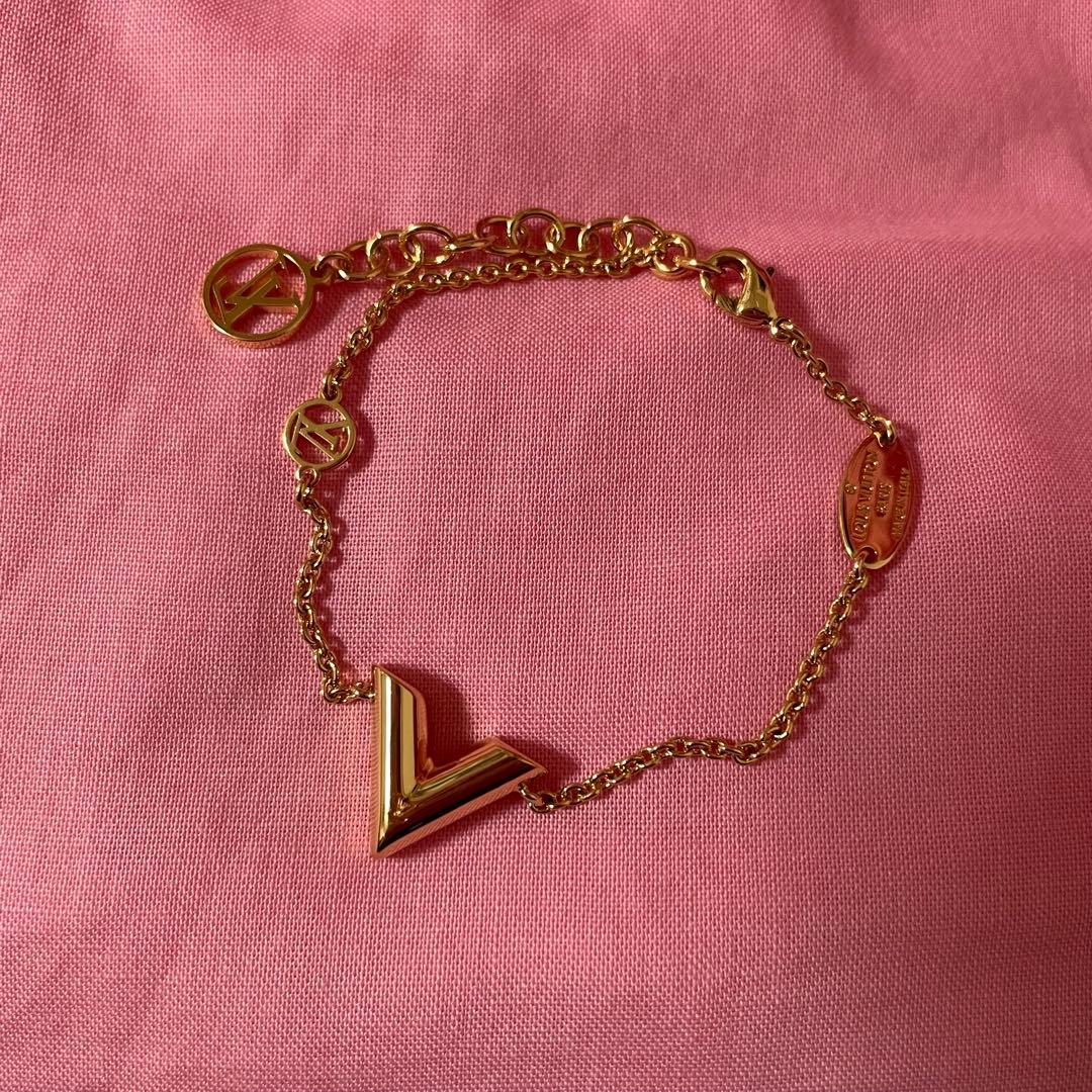まる 新品未使用 ルイヴィトン ブレスレット・エッセンシャルV