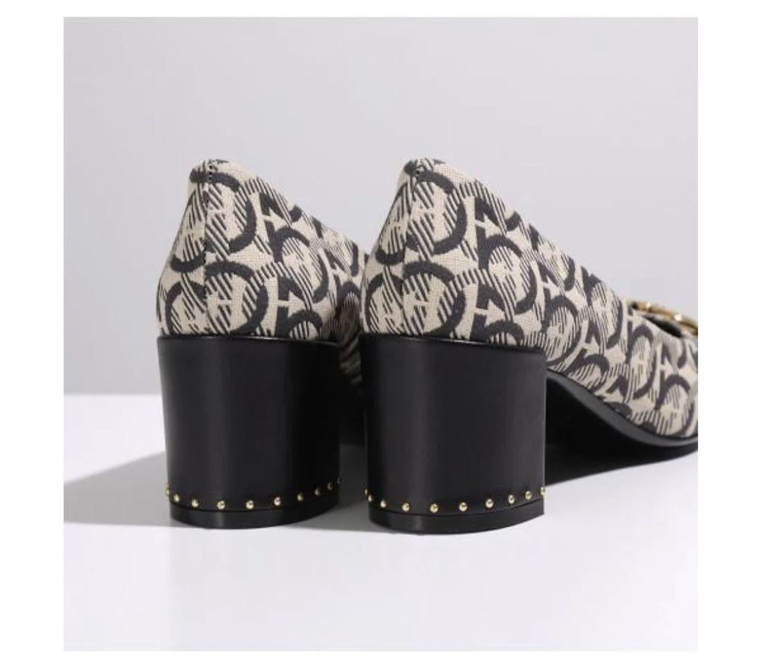 FERRAGAMO パンプス GARDA T 704751 ガンチーニ