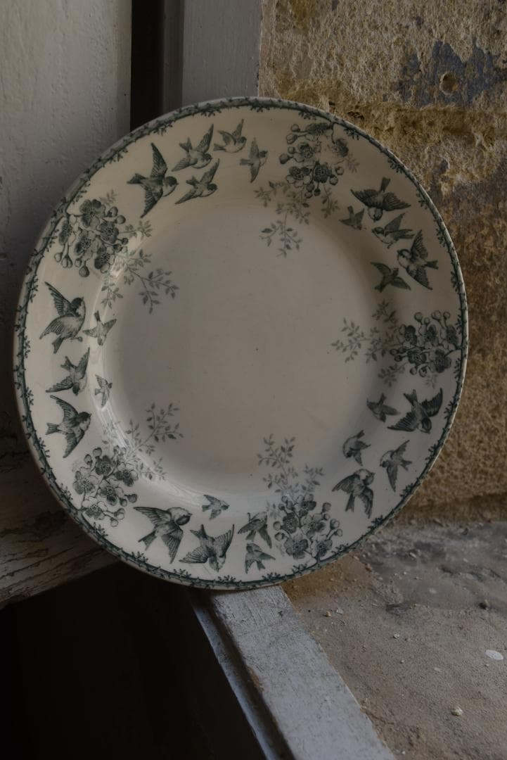 美品　MONTIGNYプレート　 ショワジールロワ　フランスアンティーク