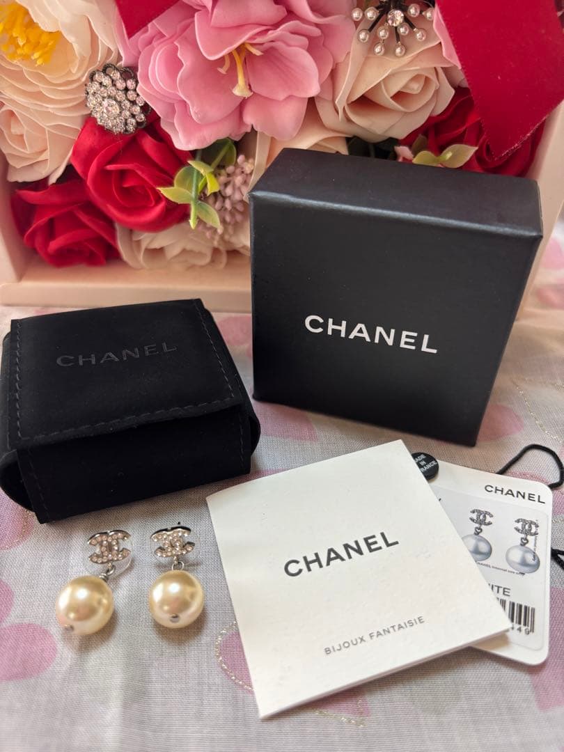 CHANEL パールピアス