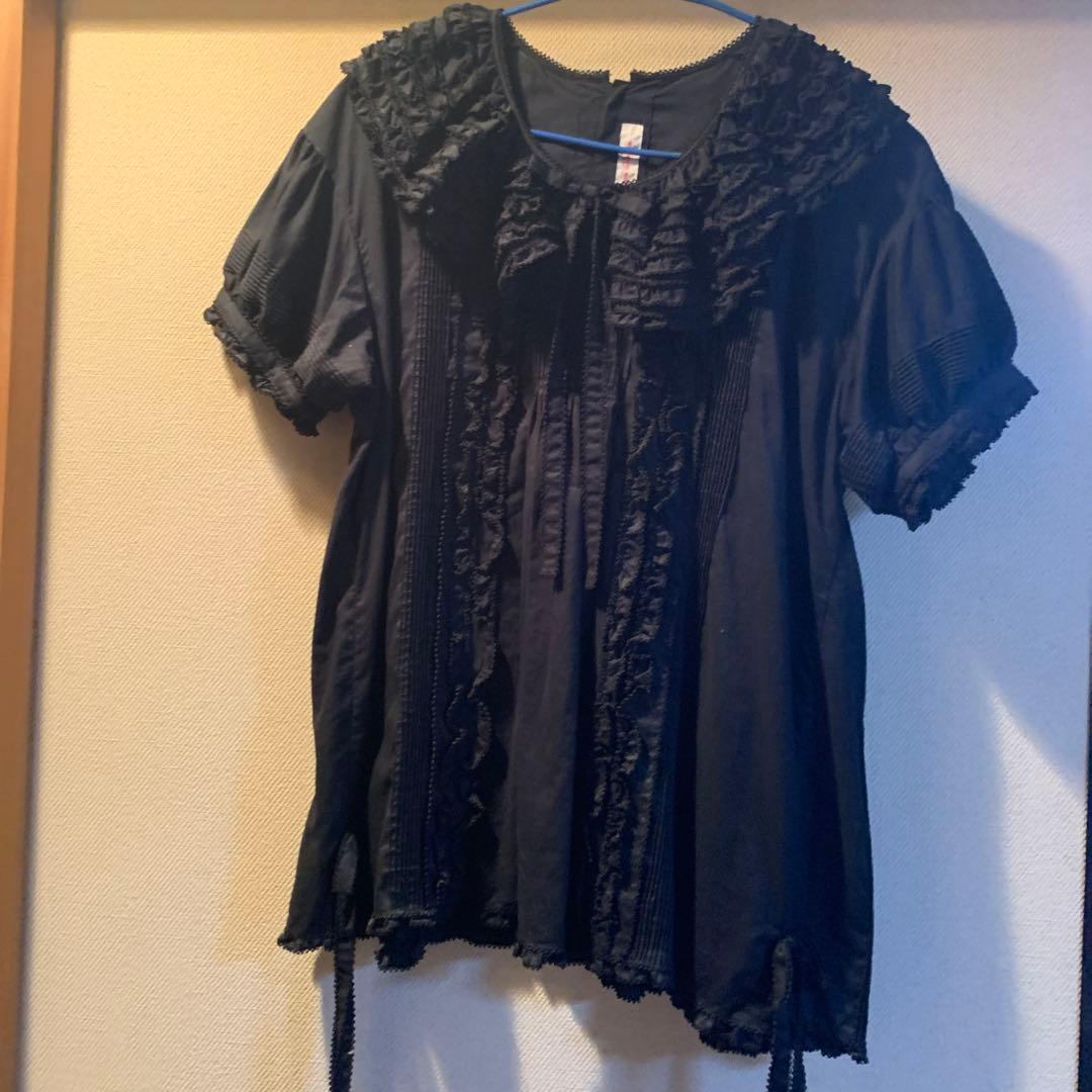 ワンダフルワールド　リバイバル　ブラウス　ブラック　黒　フリル満載