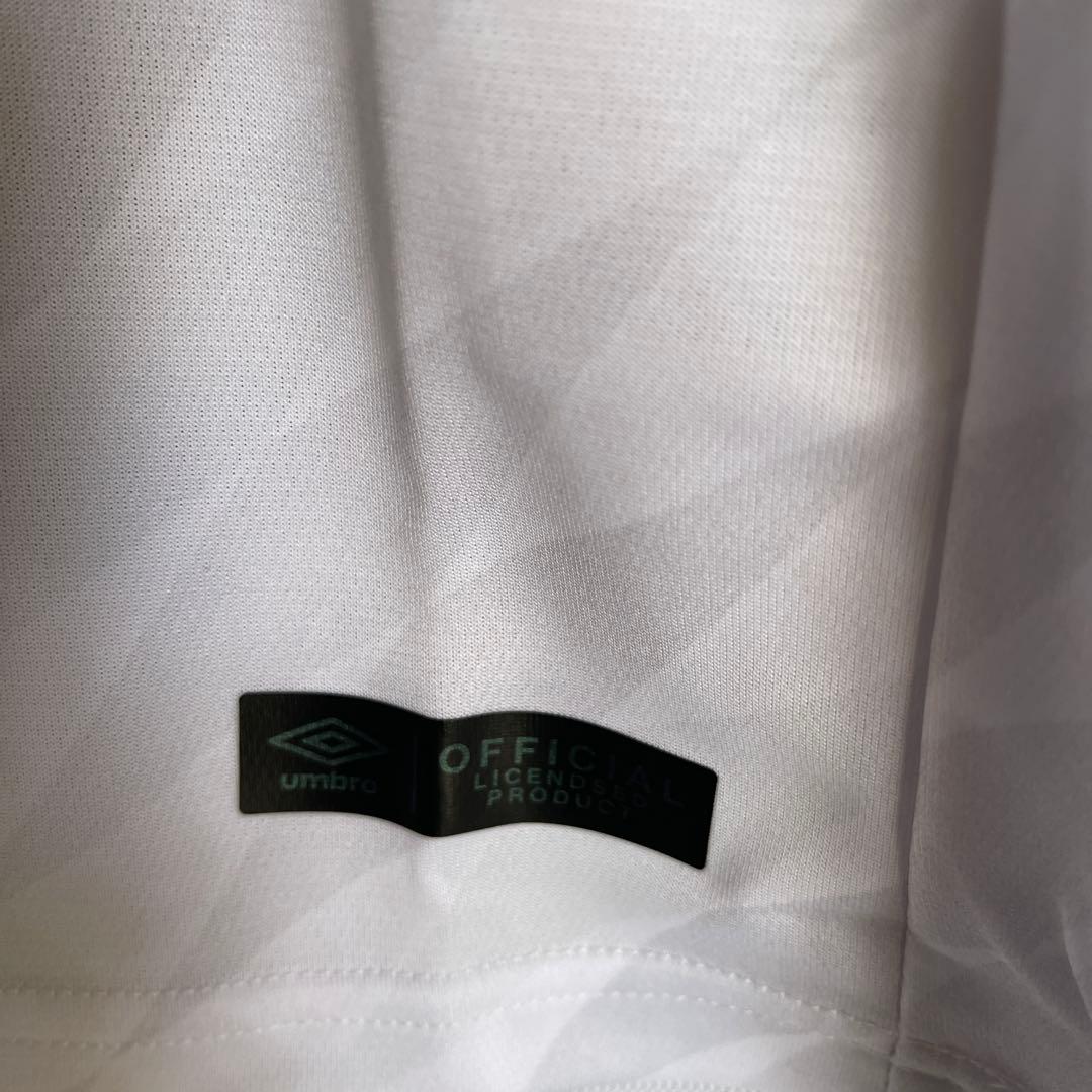 新品タグ付き　ギラヴァンツ北九州　Umbro ホワイトサッカーユニフォーム