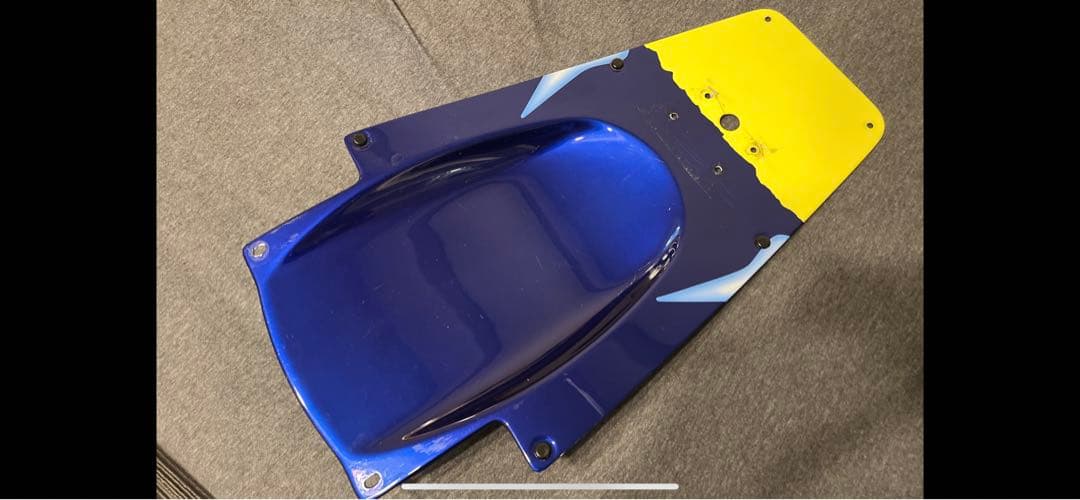 YZF-R1 2002 03 マジカルレーシング M1仕様 テールカウル、ベース